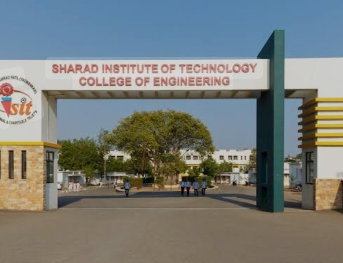 शरद इन्स्टिट्युटच्या ८ विद्यार्थ्यांची कंपनीत निवड