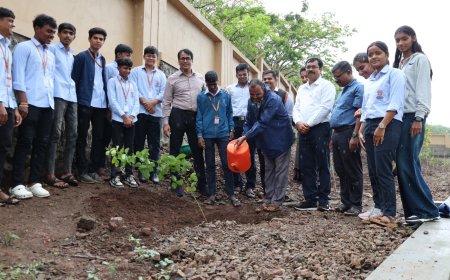 संजय घोडावत इन्स्टिट्यूटमध्ये वृक्षांचे रोपण