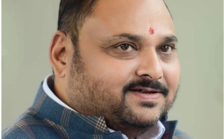 मार्केट कमिटीतील बैठकीत राजकीय विरोधक...