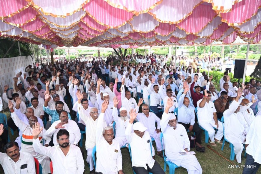 सभासदांच्या खात्यावर प्रति टन १०० रुपये जमा करणार : चेअरमन आमदार राजेंद्र पाटील-यड्रावकर यांची घोषणा